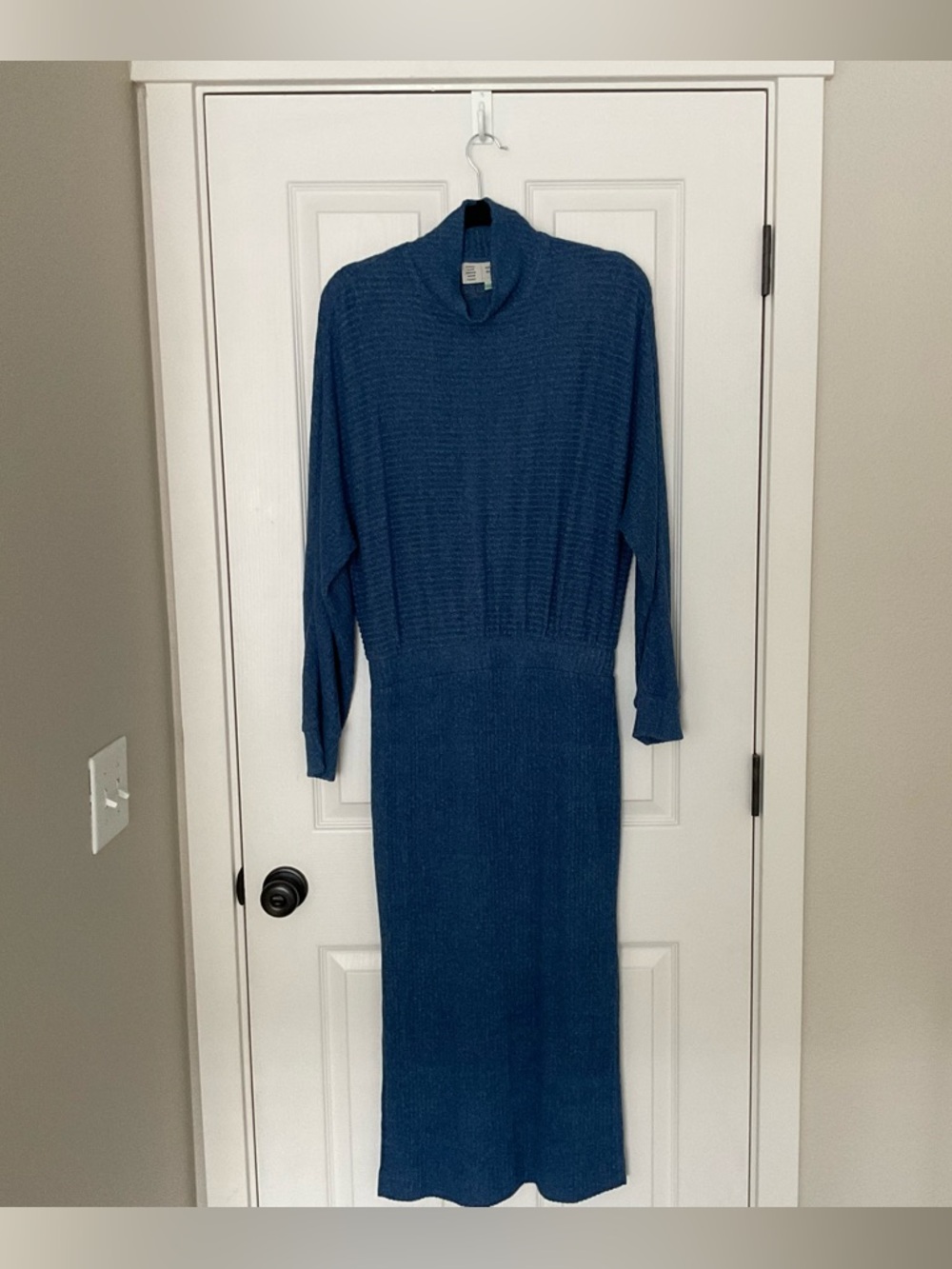Cozy Blue Ribbed Long-Sleeve Midi Dress with Turtleneck